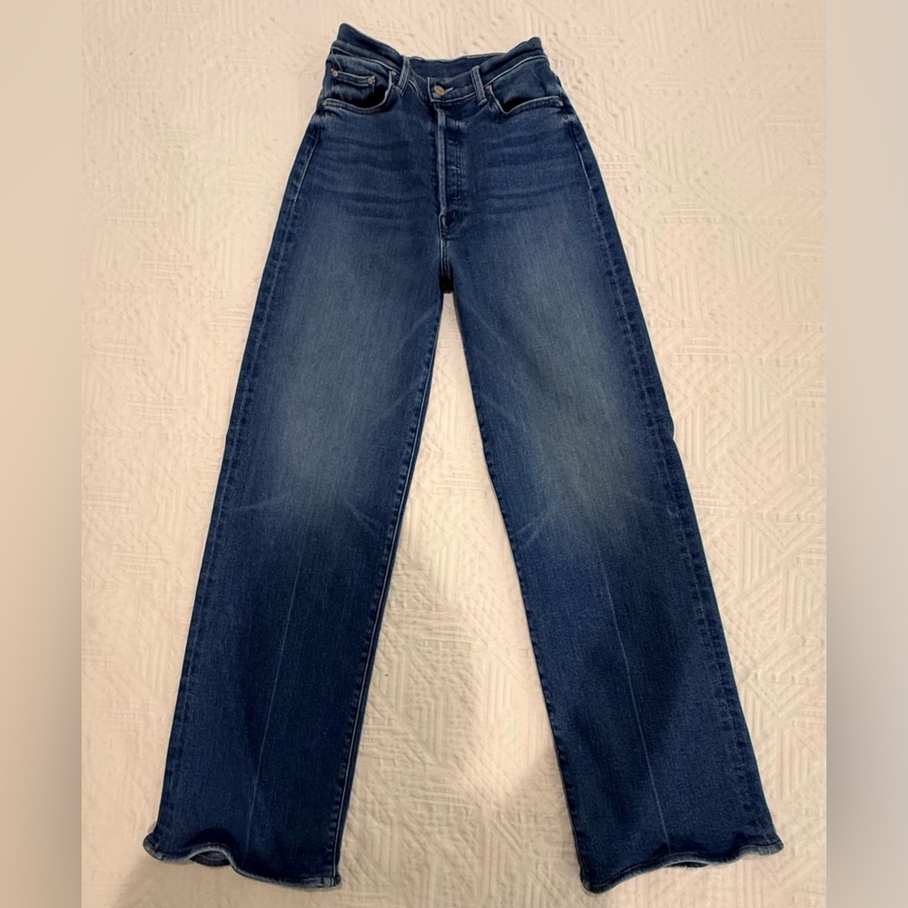 Mother Denim Tune Up Maven Sneak High-Rise Jeans in Opposites Attract